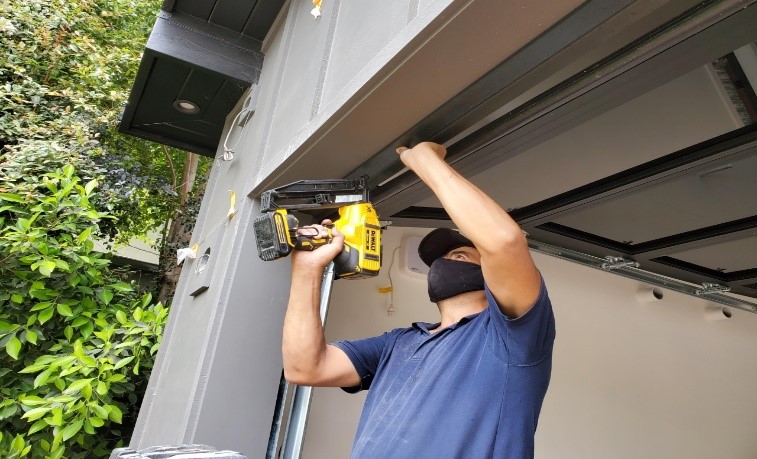 Emergency Garage Door Repair Services