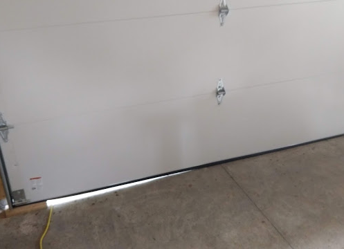 How to Adjust Garage Door Gap