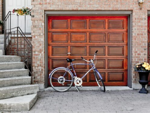 How to Manually Close Garage Door